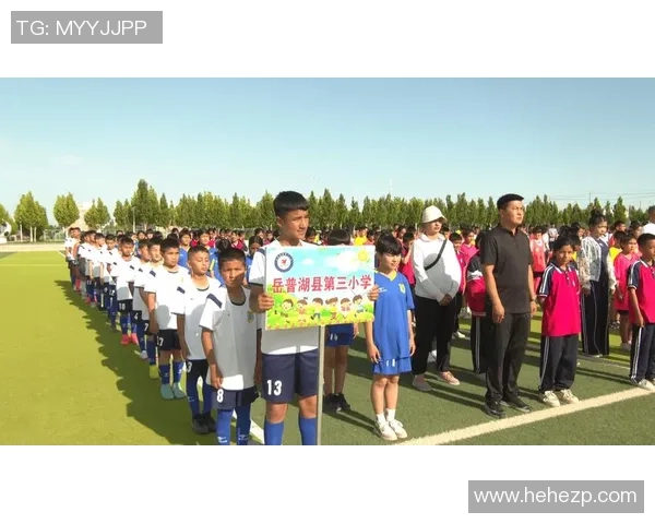 足球明星齐聚一堂精彩瞬间球队合照展现团结与友谊的力量